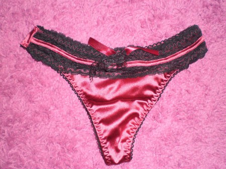 Bordové tangá - 1,50€